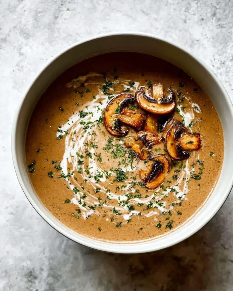 Easy Creamy Hungarian Mushroom Soup Recipe