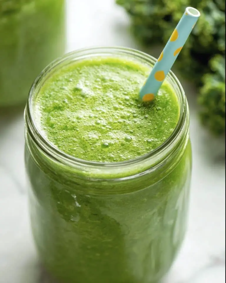 Kale, Pear, & Peach Green Juice Recipe