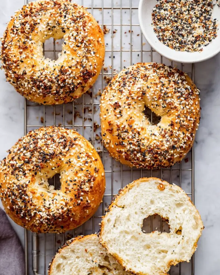 Baked Protein Bagels with Cottage Cheese and Toppings Recipe