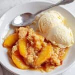 Easy Peach Cobbler Recipe