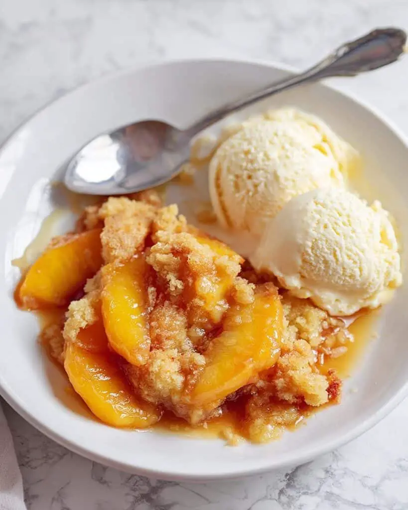 Easy Peach Cobbler Recipe