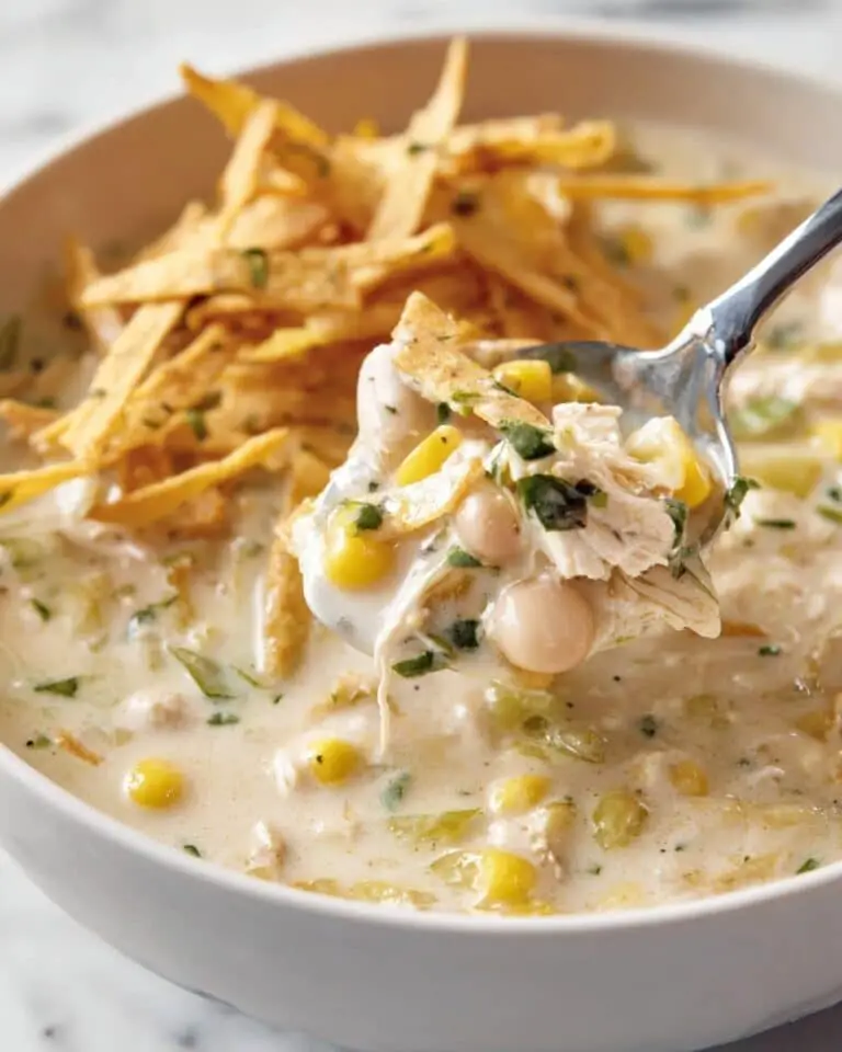 Creamy Crockpot White Chicken Chili Recipe