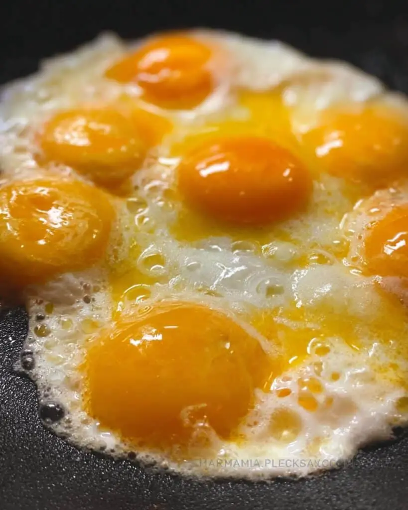 Pan-Fried Quail Eggs Recipe