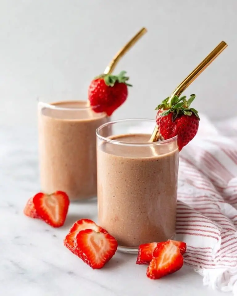 Chocolate Covered Strawberry Smoothie Recipe