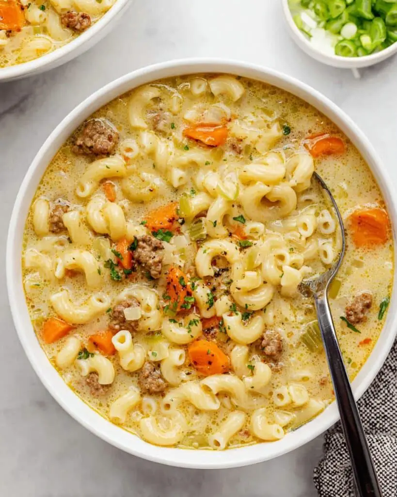 One Pot Macaroni Cheeseburger Soup Recipe