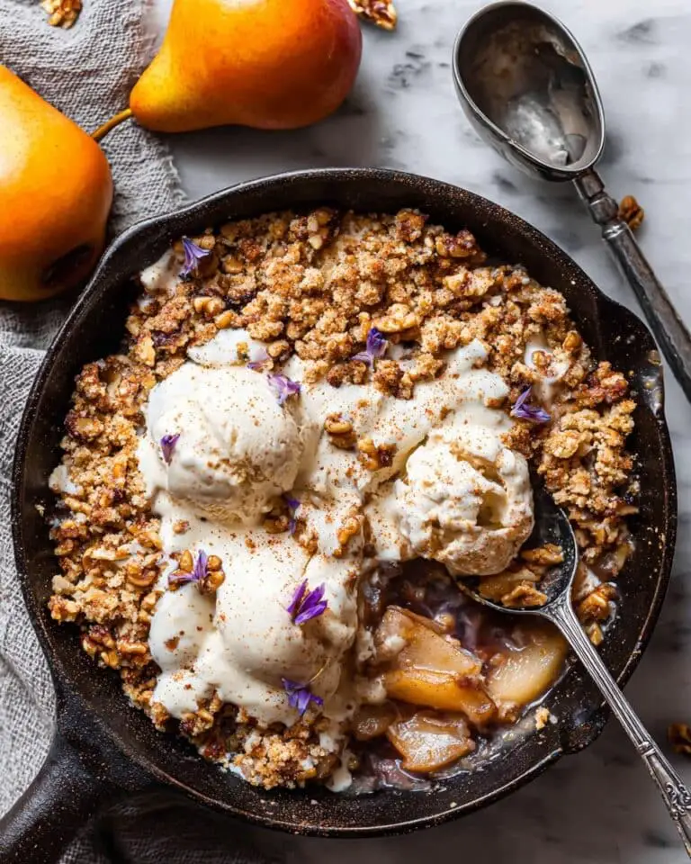 Easy Pear Crumble with Walnuts Recipe