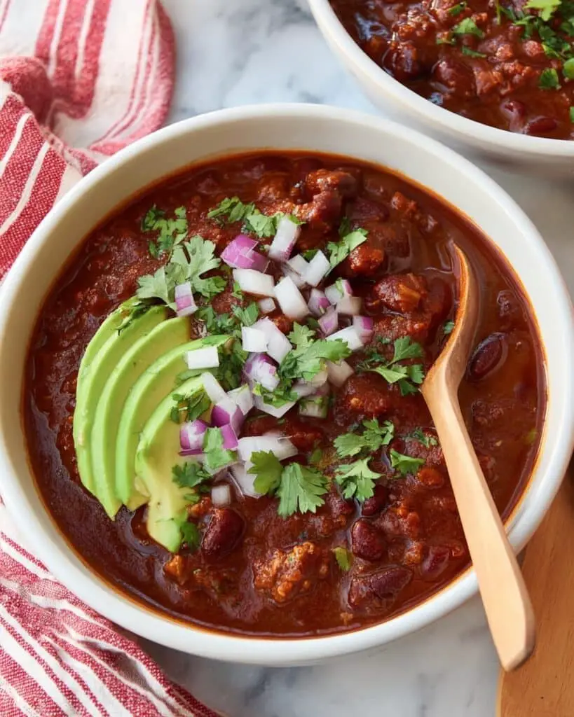 Easy Slow Cooker Vegan Chili Recipe